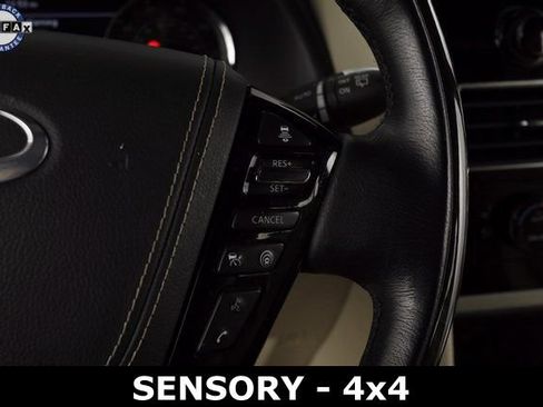Used 2023 INFINITI QX80 Sensory image 33