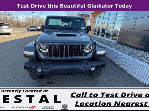 New 2026 Jeep Gladiator Sport AWD/4WD image 3