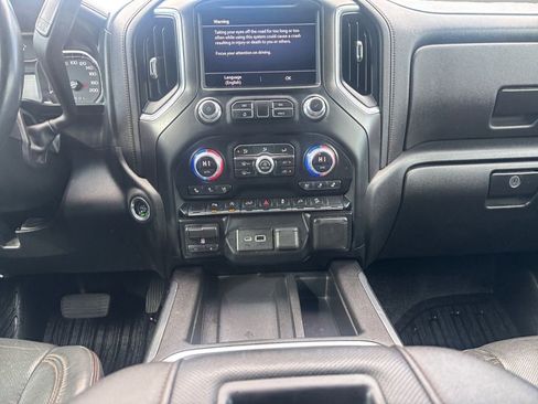 Used 2019 GMC Sierra 1500 AT4 w/ AT4 Premium Package AWD/4WD image 13