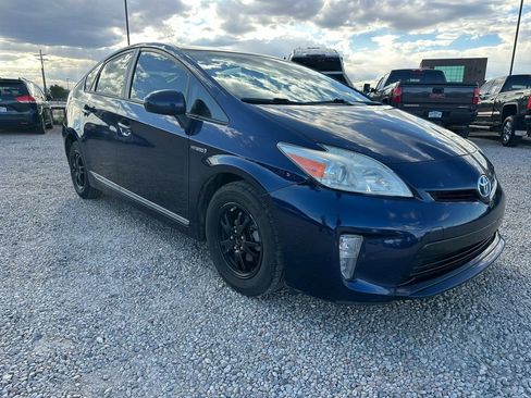 Used 2015 Toyota Prius Three image 1