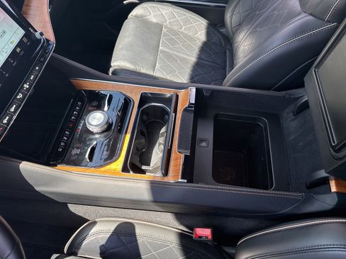 Used 2022 Jeep Grand Wagoneer Series III image 27