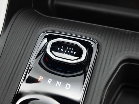 New 2026 Jeep Cherokee Overland w/ Advanced Pro Tech Group AWD/4WD image 29