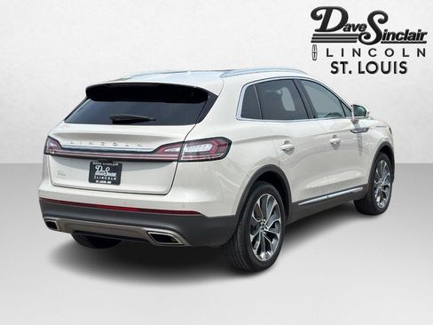 Used 2023 Lincoln Nautilus Reserve FWD image 3