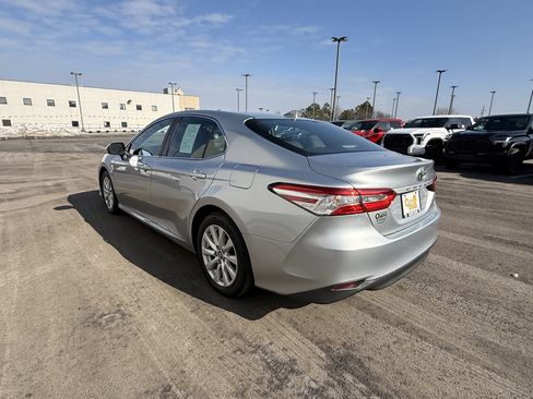 Certified 2020 Toyota Camry LE image 4