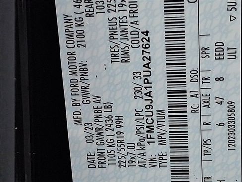 Used 2023 Ford Escape Platinum image 27