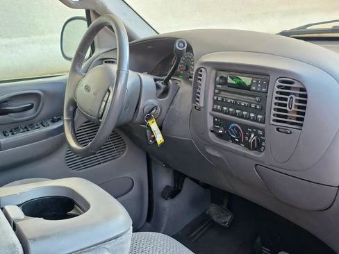 Used 2002 Ford F150 Lariat image 17