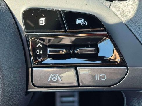 New 2026 Hyundai Elantra Sport FWD image 19