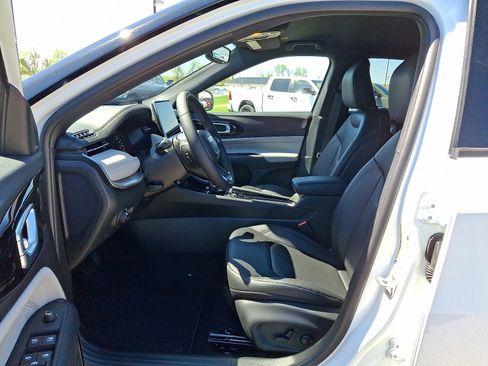 New 2026 Jeep Compass Limited AWD/4WD image 8