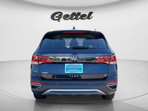 Used 2024 Volkswagen Taos SE FWD image 6