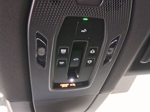 New 2025 Porsche Macan Electric image 31