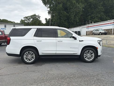 Used 2023 GMC Yukon SLT RWD image 8