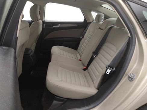 Used 2018 Ford Fusion S image 18