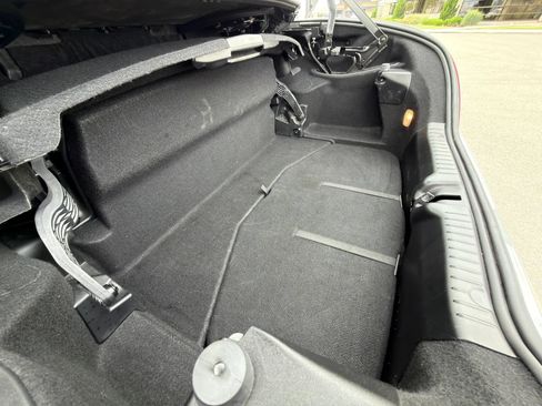 Used 2013 Mercedes-Benz SLK 250 image 19