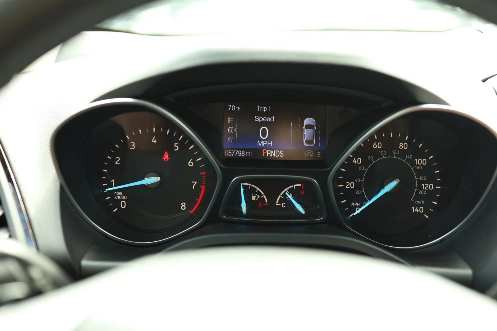 Used 2018 Ford Escape Titanium w/ Ford Safe & Smart Package FWD image 22