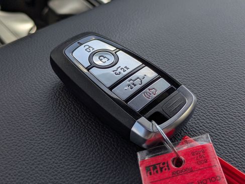 New 2025 Ford F150 Lightning Lariat image 36