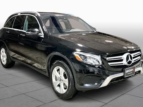 Used 2018 Mercedes-Benz GLC 300 4MATIC image 2