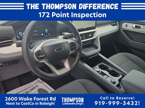 Used 2025 Ford Explorer Active RWD image 15