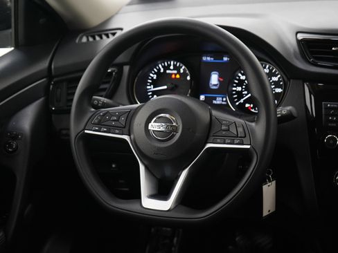 Used 2018 Nissan Rogue S FWD image 14