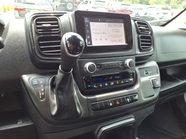 Used 2025 RAM ProMaster 2500 w/ Convenience Group FWD image 13