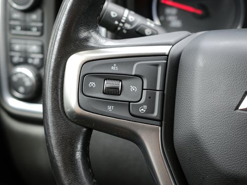 Used 2021 Chevrolet Silverado 1500 LT Trail Boss w/ Convenience Package II AWD/4WD image 19
