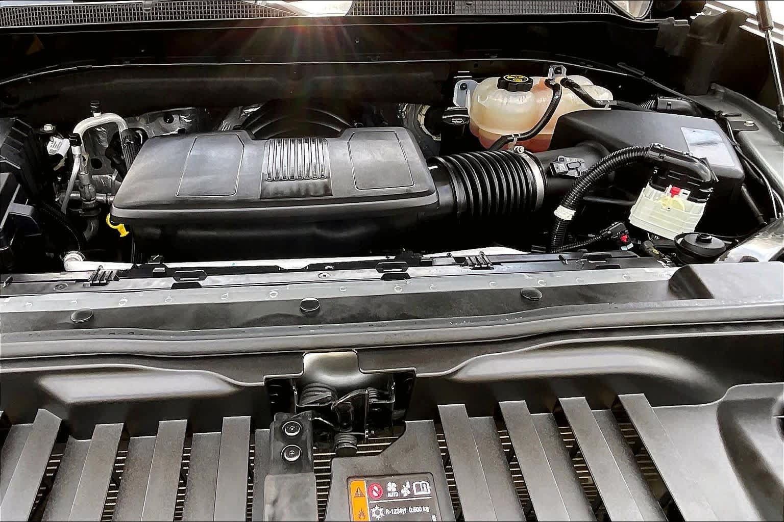 Used 2023 Chevrolet Silverado 1500 High Country w/ High Country Premium Package AWD/4WD image 63