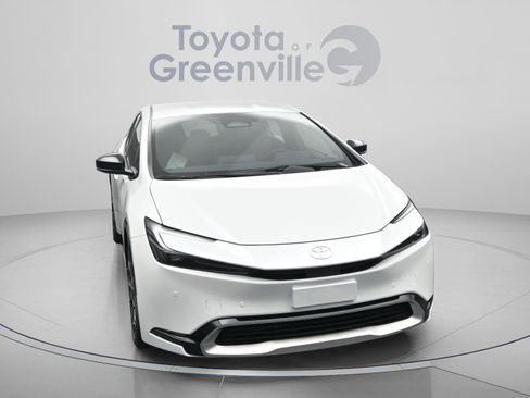 New 2025 Toyota Prius Plug-In Hybrid FWD image 31