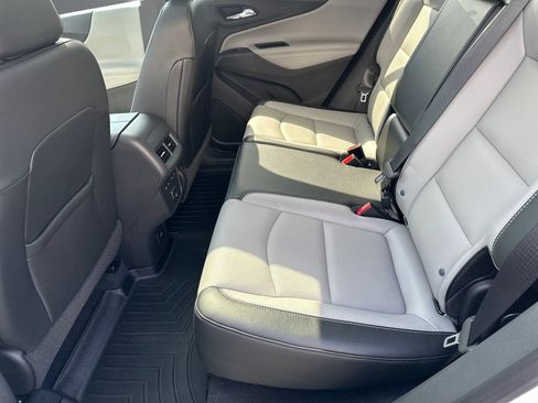 Used 2020 Chevrolet Equinox Premier FWD image 18