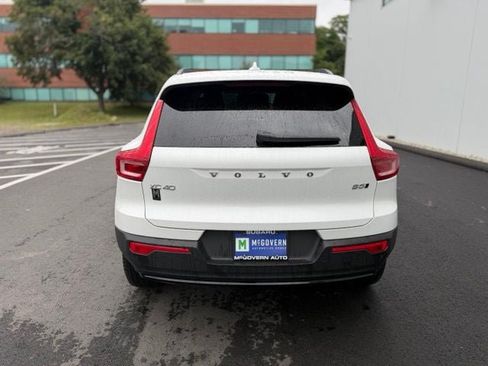 Used 2024 Volvo XC40 B5 Plus w/ Climate Package AWD/4WD image 7