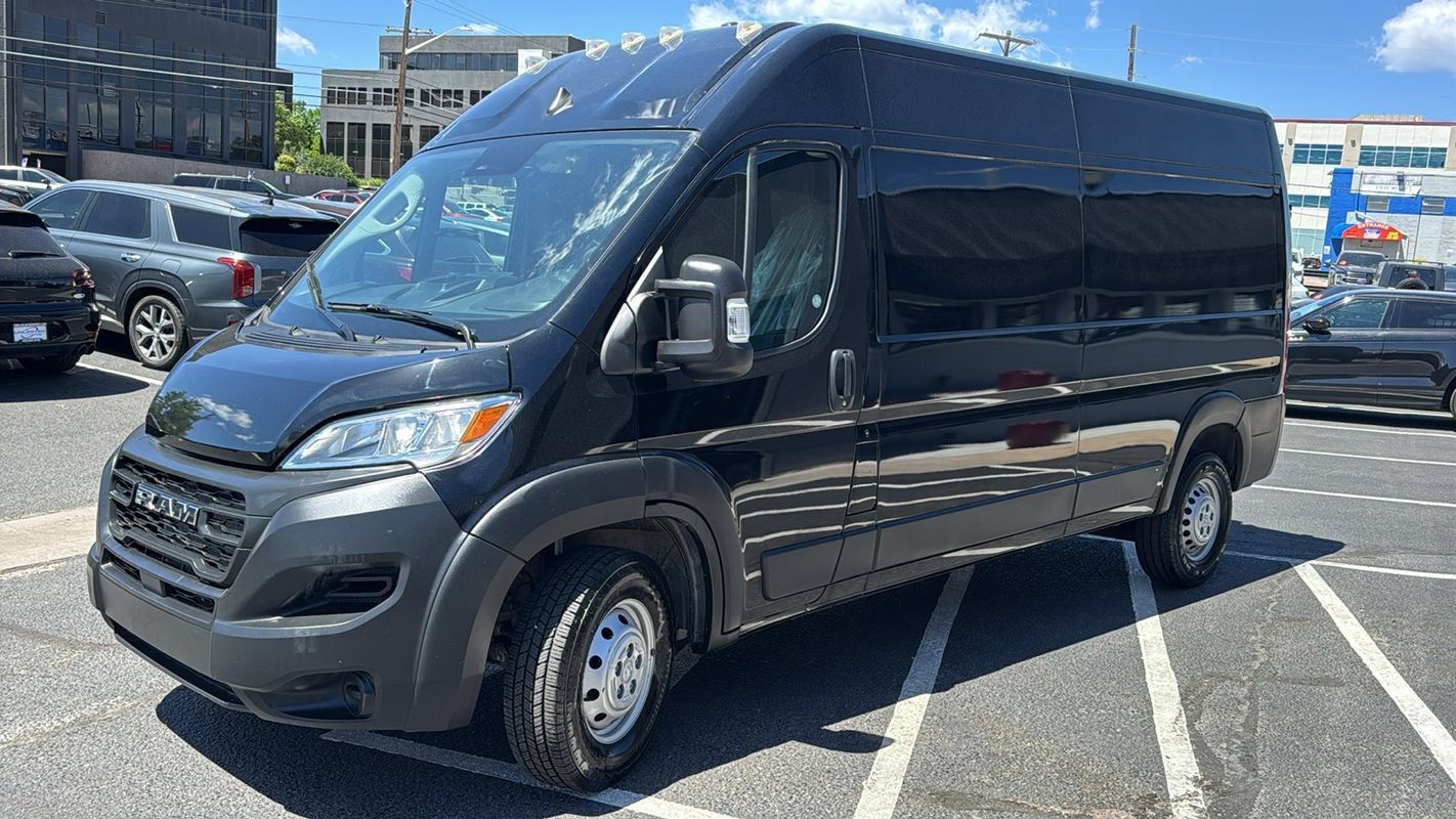 Used 2025 RAM ProMaster 2500 FWD image 8