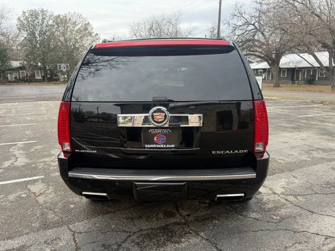 Used 2014 Cadillac Escalade Platinum image 6