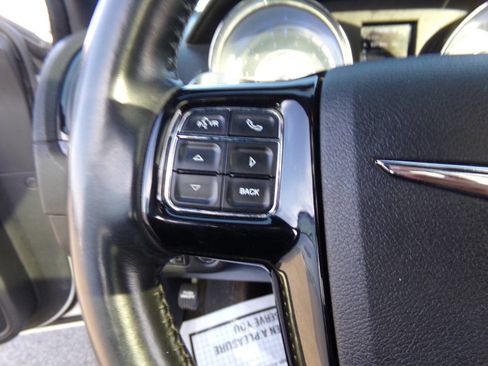 Used 2014 Chrysler 300 S image 34
