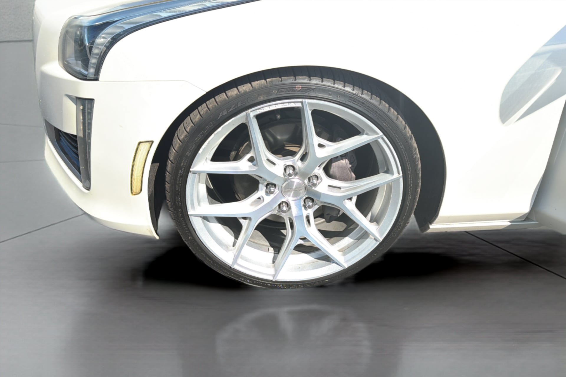 Used 2014 Cadillac CTS Luxury RWD image 36