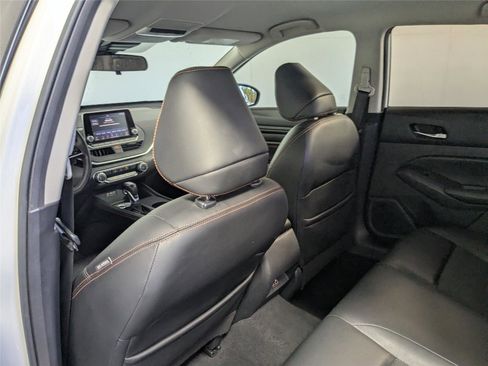 Used 2021 Nissan Altima 2.5 SR image 29