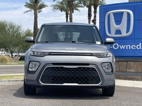 Used 2022 Kia Soul LX FWD image 4