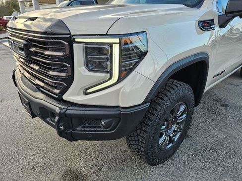 New 2026 GMC Sierra 1500 AT4X w/ LPO, Black Badging Package image 16