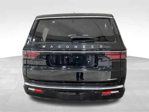 Used 2024 Jeep Wagoneer Series II image 4
