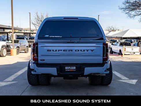 Used 2025 Ford F450 Platinum w/ FX4 Off-Road Package image 8