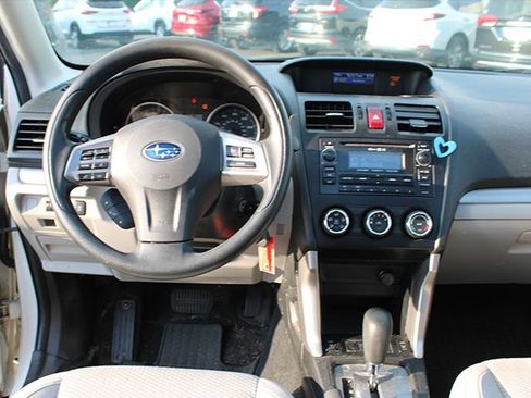 Used 2014 Subaru Forester 2.5i Premium w/ All-Weather Package AWD/4WD image 11