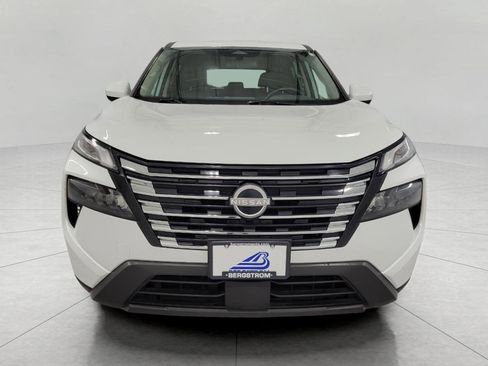 Used 2025 Nissan Rogue SV image 14