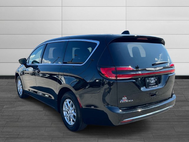 Certified 2026 Chrysler Pacifica Select FWD image 6