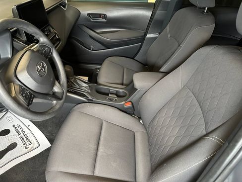 Used 2023 Toyota Corolla LE FWD image 18