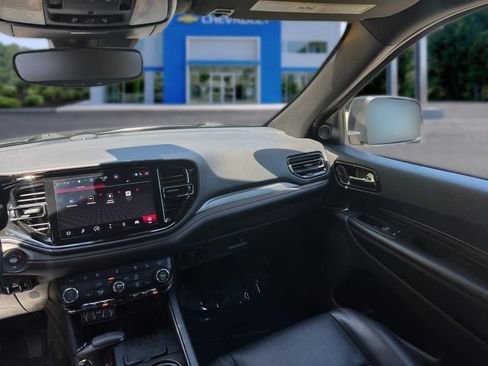 Used 2025 Dodge Durango GT AWD/4WD image 35