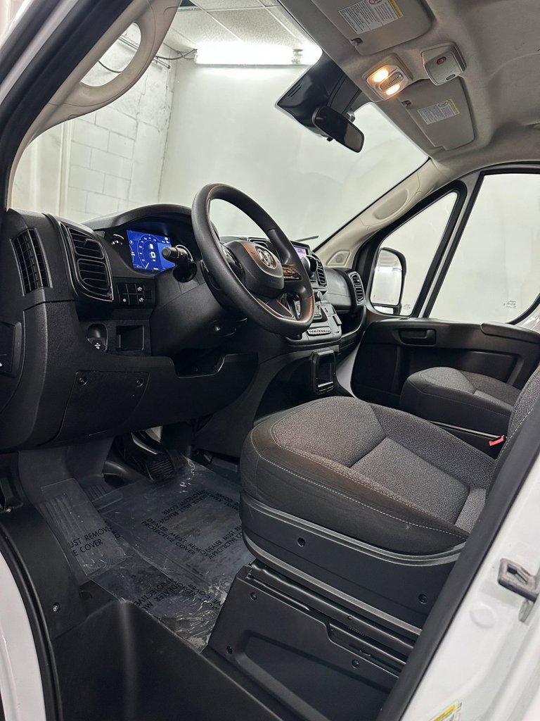Used 2025 RAM ProMaster 2500 w/ U-Haul Equipment Group FWD image 9