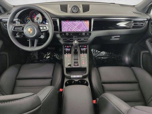 New 2026 Porsche Macan S image 15