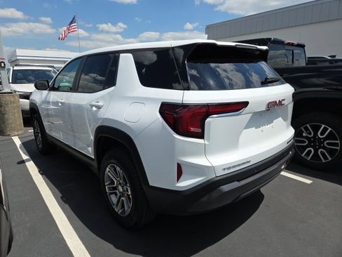 Used 2026 GMC Terrain Elevation FWD image 2