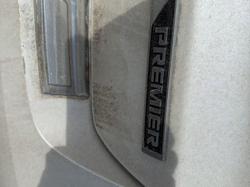 Used 2017 Chevrolet Traverse Premier image 4