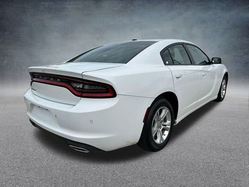 Used 2022 Dodge Charger SXT image 3