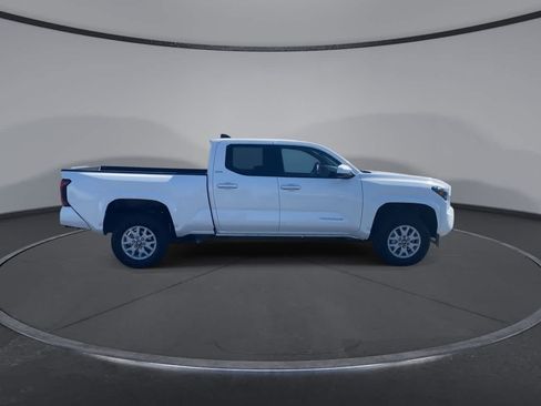 New 2026 Toyota Tacoma SR5 AWD/4WD image 2