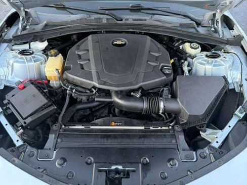 Used 2018 Chevrolet Camaro LT image 26