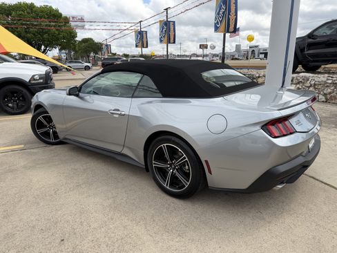 Certified 2025 Ford Mustang Premium RWD image 7